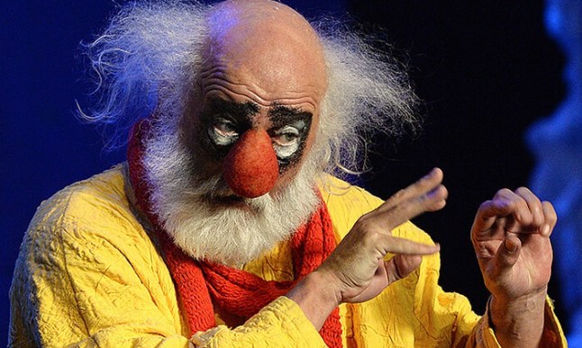 מופע ליצנות.jpg