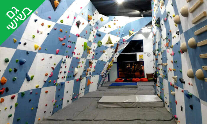 קיר טיפוס.jpg