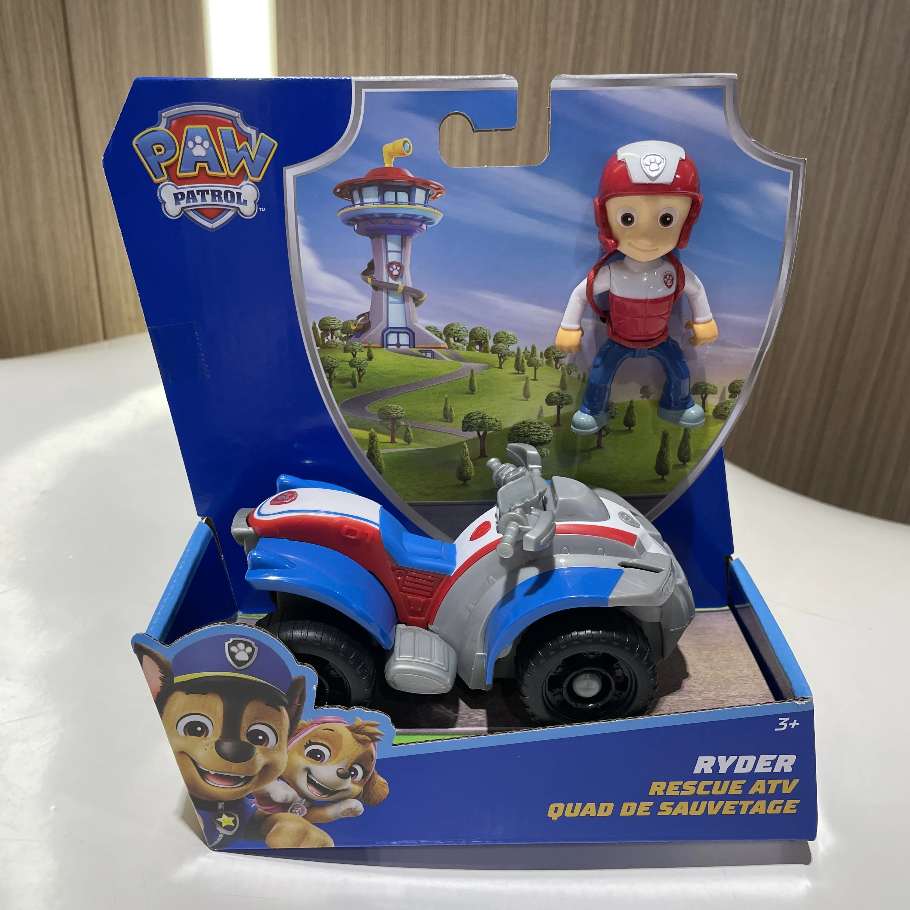 רכבי מילוט ודמויות מקוריות של יחידת החילוץ (Paw Patrol)! צאו למשימות חילוץ נועזות עם הקולק