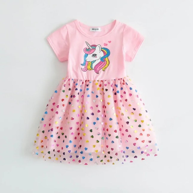 👗 נסיכה קטנה בבית? הגיע הזמן לבלוט בסטייל בלתי נשכח! קבלו את שמלת הנסיכות המושלמת לילדות ל